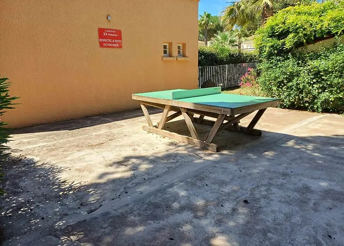 Sortie Village Naturiste - Rez De Jardin - Piscine Apartment